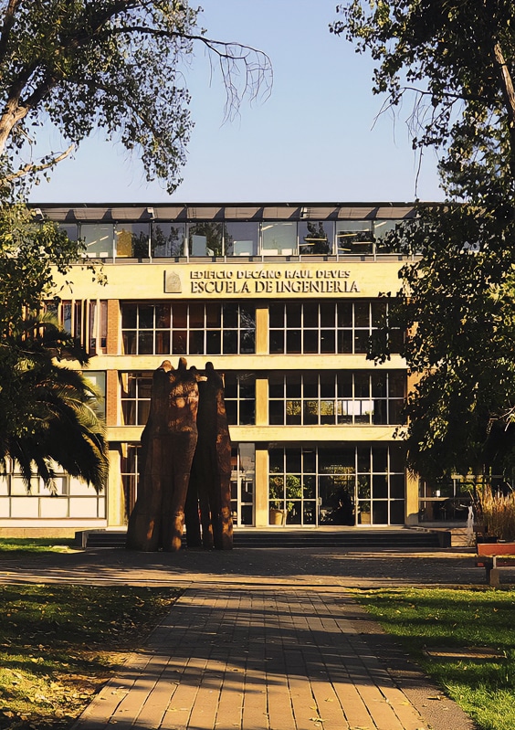 Gran Canciller Monseñor Fernando Chomalí.