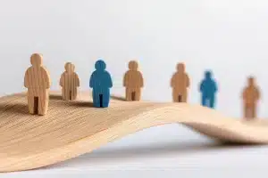 El liderazgo auténtico se desarrolla a través de un trayecto que implica conocerse a uno mismo.